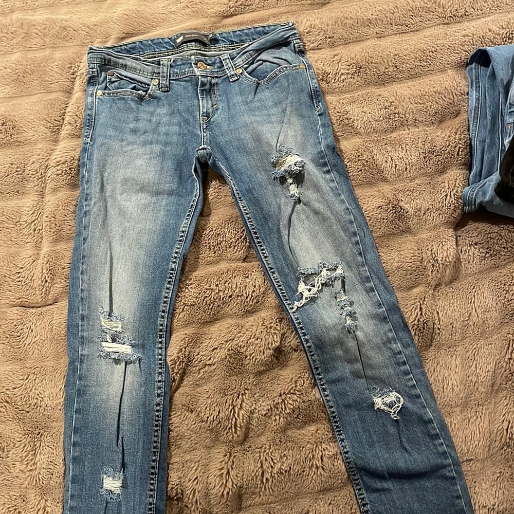 Levi’s low rise jeans 💙